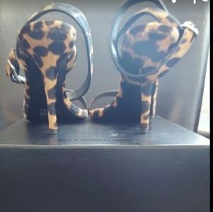 Alexander wang Heel like new paid 750 for them ask